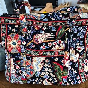 NEW-Vera Bradley Multicolor Floral Tote Bag. No tags